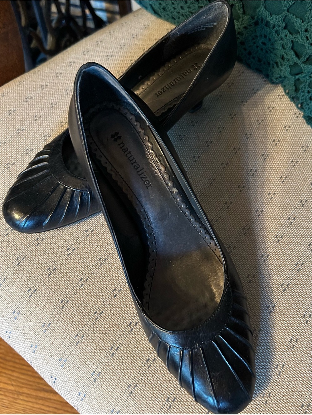 Black Naturalizer Pumps Size 6.5